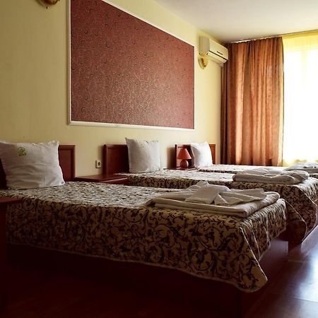 Ryor Hotel Slăntjev Brjag Exteriör bild