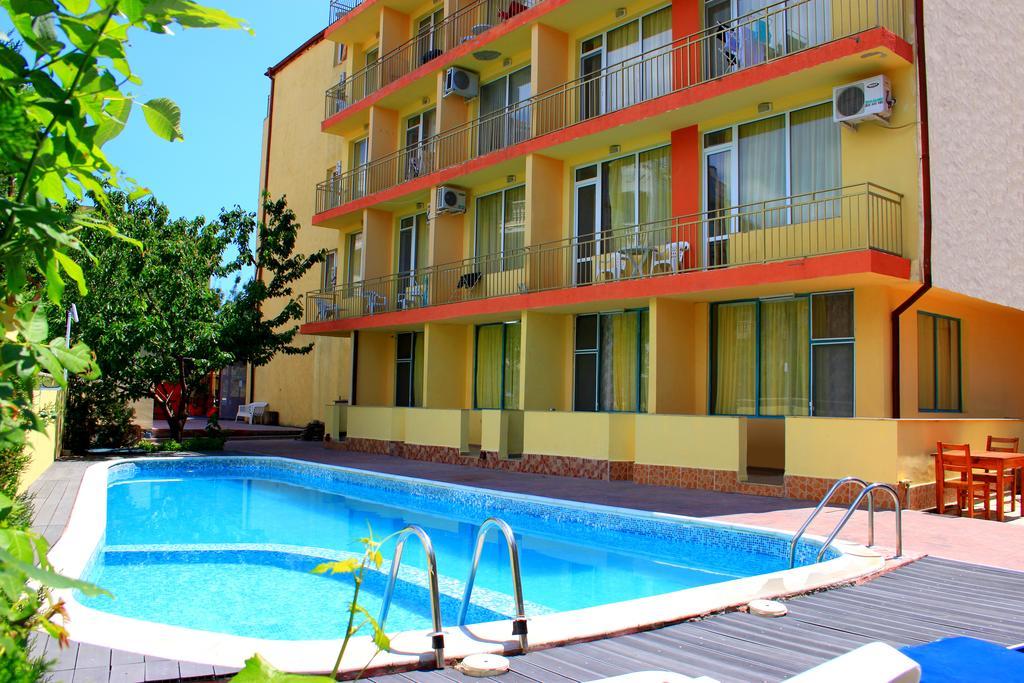 Ryor Hotel Slăntjev Brjag Exteriör bild