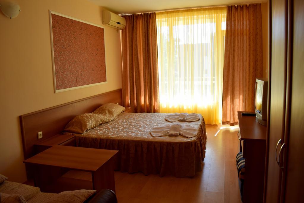 Ryor Hotel Slăntjev Brjag Exteriör bild