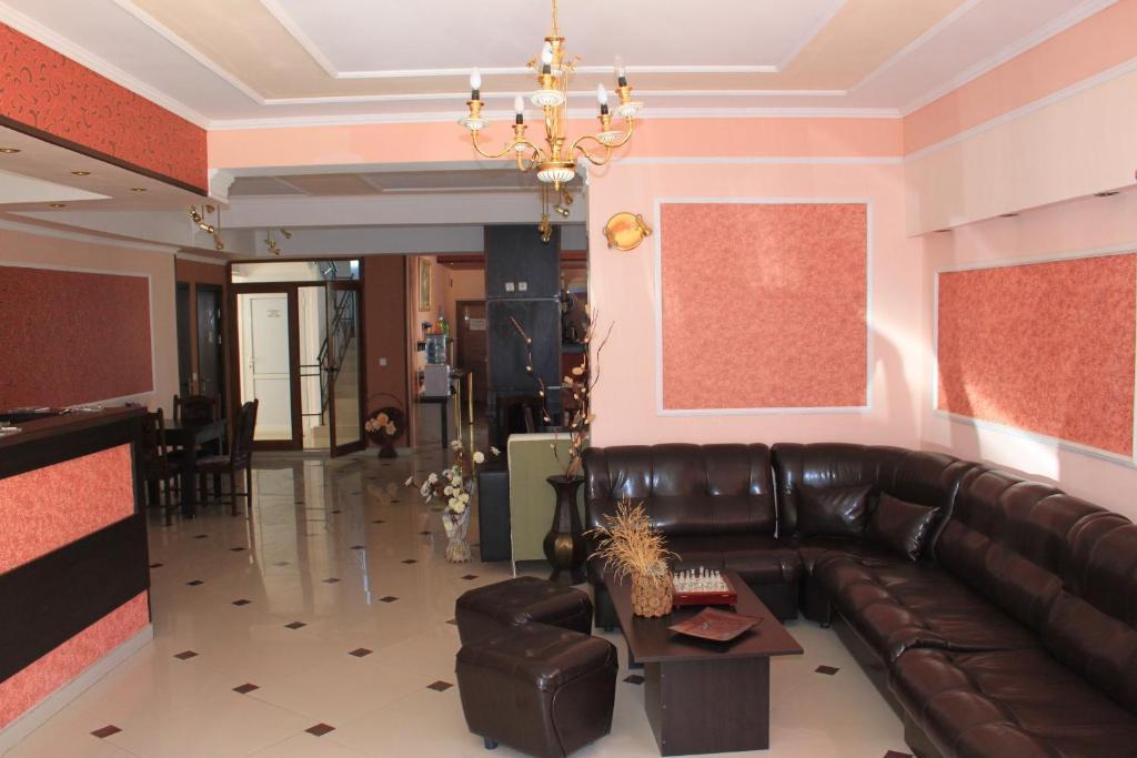 Ryor Hotel Slăntjev Brjag Exteriör bild