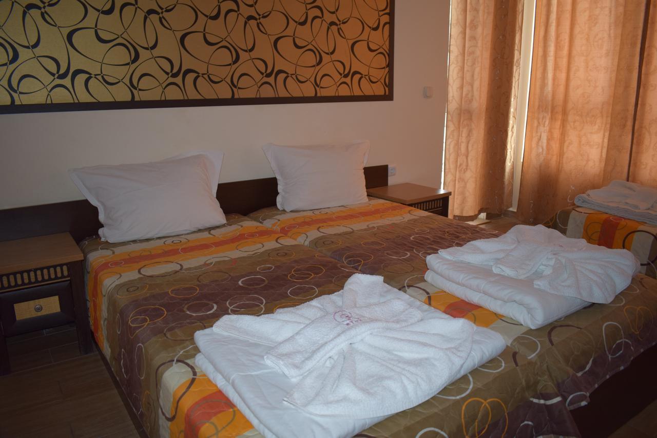 Ryor Hotel Slăntjev Brjag Exteriör bild